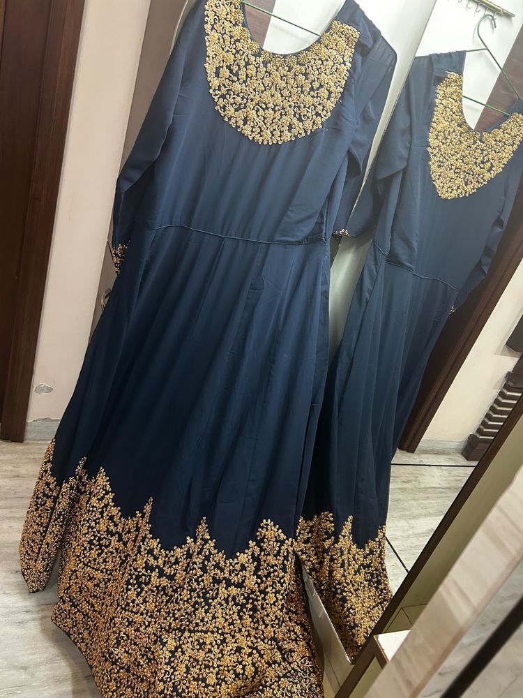 Long Anarkali Gown With A Set Of Earings For Free