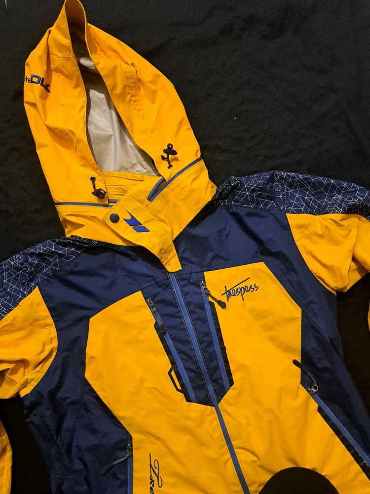 Trepass jacket