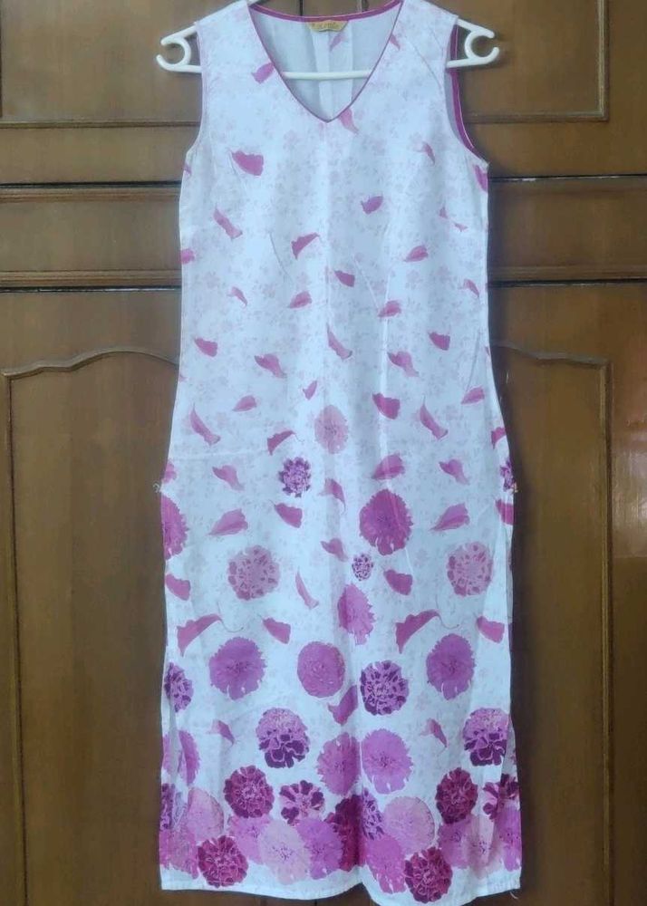Floral Sleeveless Kurta