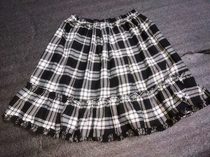 Plaid Ruffle Hem Skirt