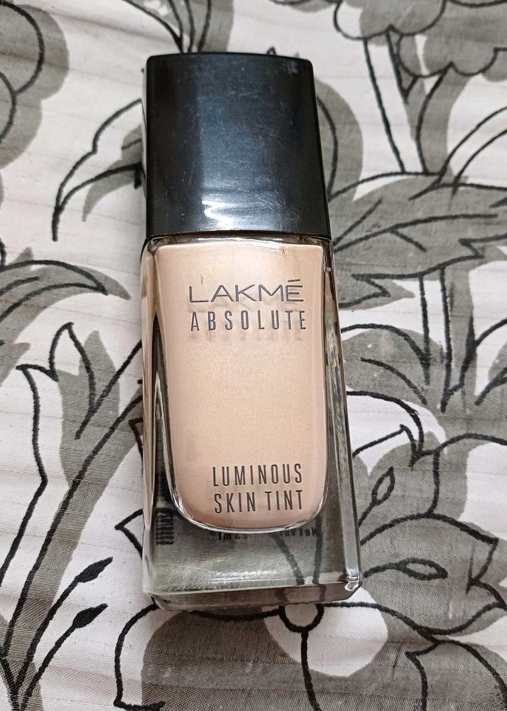 Lakme Skin tint NEUTRAL NUDE N200