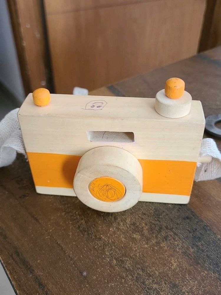 Wooden Toy Camera