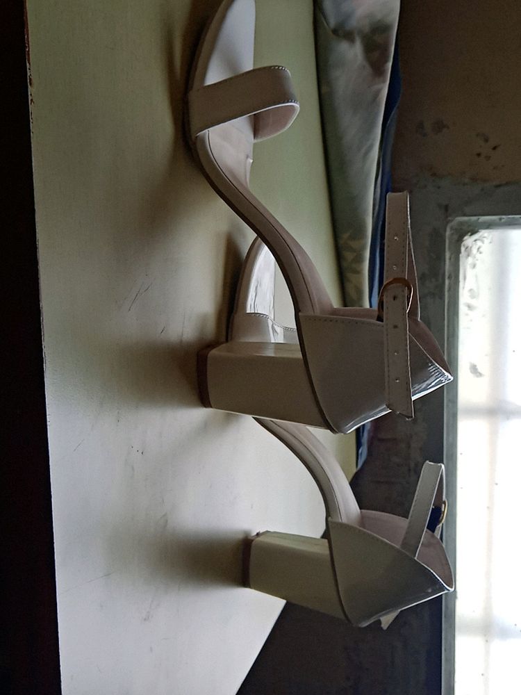 White Trending Heels