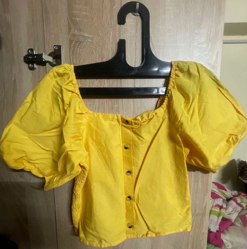 Princess/Puff sleeve top for women