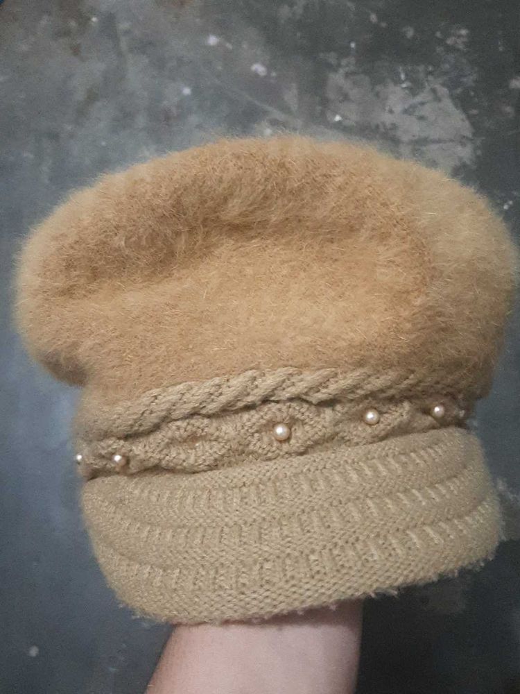Winter Brown Cap With Pearls