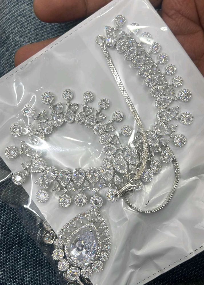 KIARA ADVANI LOOKALIKE DESIGNER NECKPIECE
