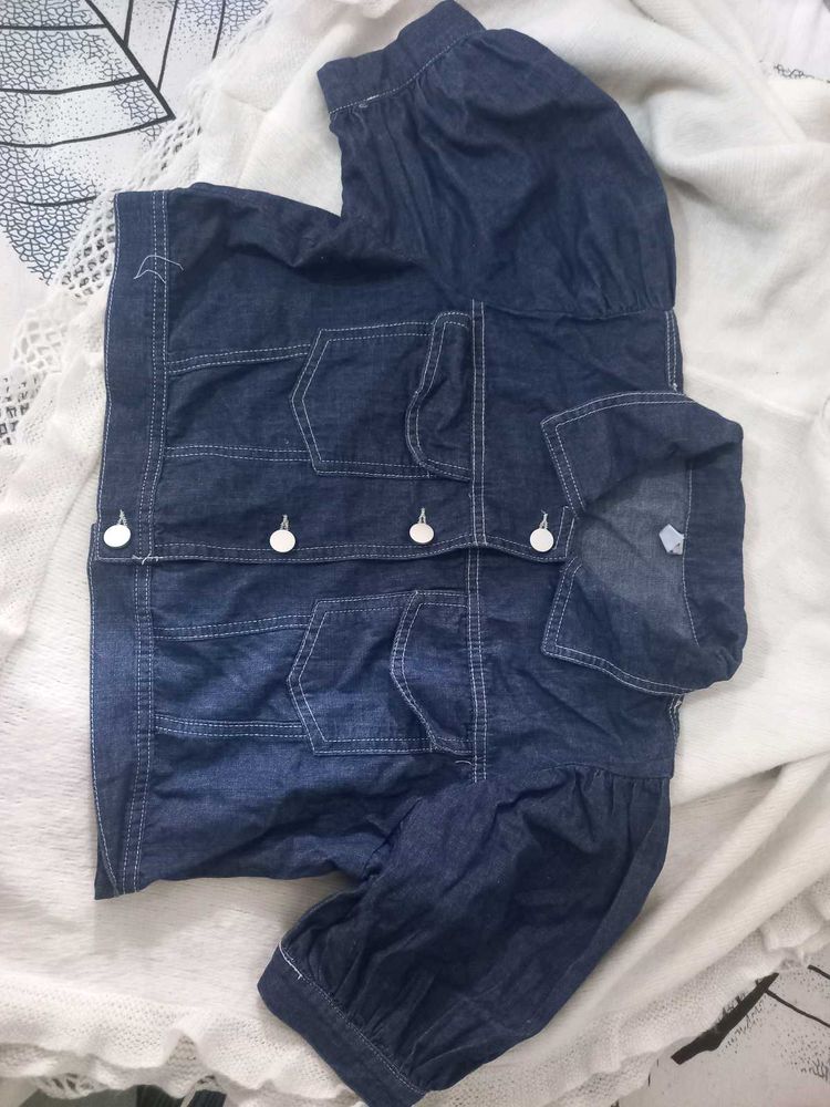 A Cotton-denim Mix Top