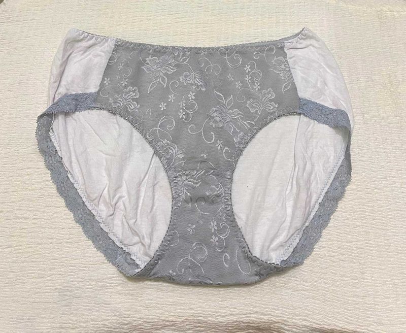 brief( Blue Stain At The Back)