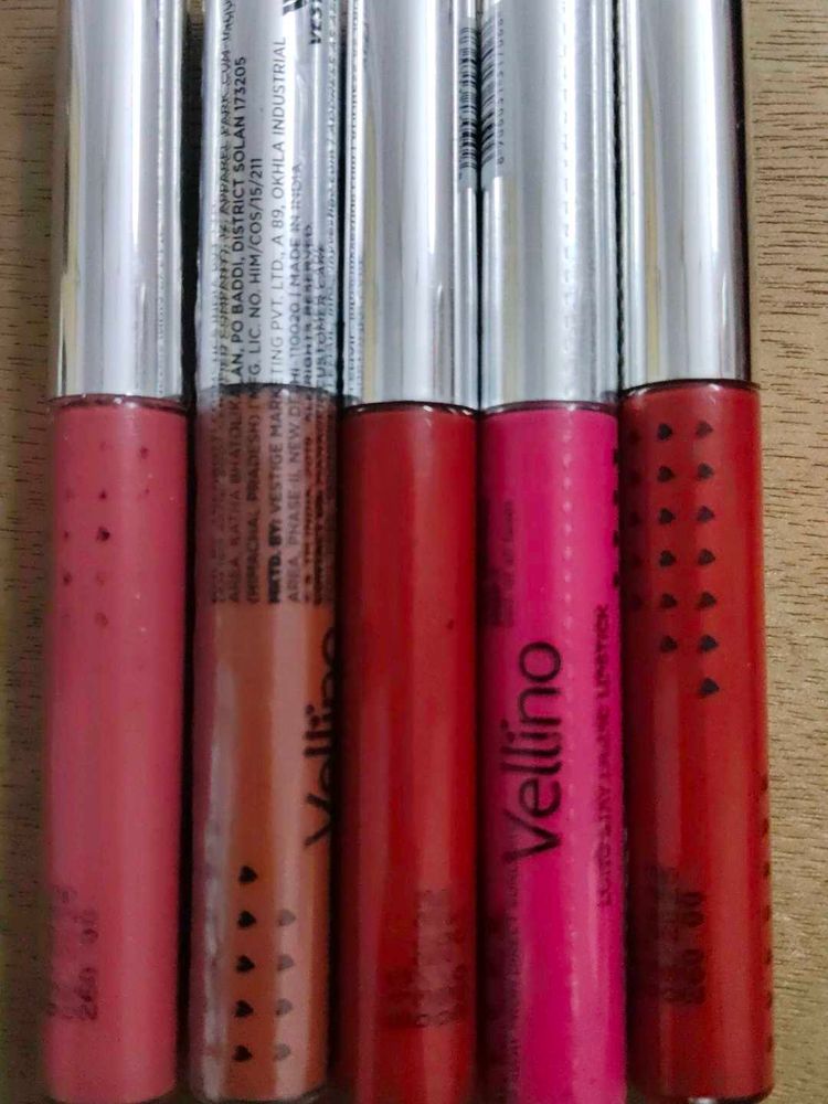 Vellino Lipstick Set,Long Stay (Pack Of 5)