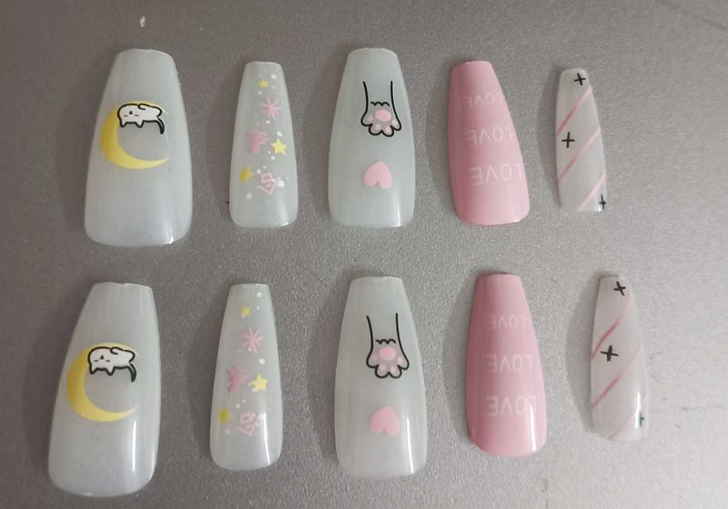 (*≧∀≦*)Kawaii Kitten Dreams Press-On Nails Set