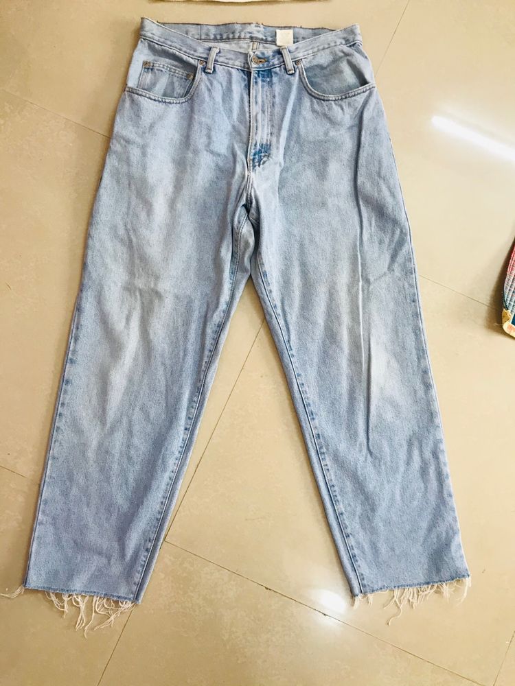 high waisted , loose straight fit pants