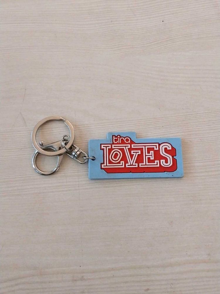 Cute &#39;Tina Loves&#39; Keychain