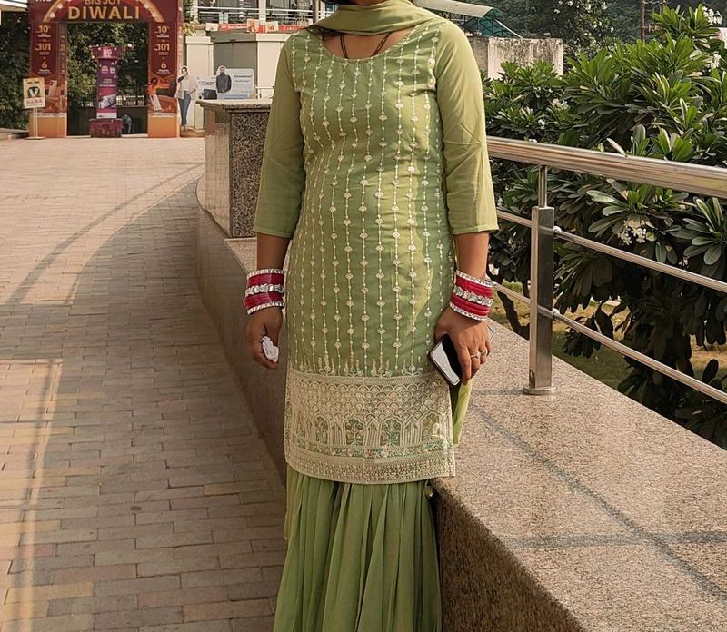 Elegant Green Kurta Set