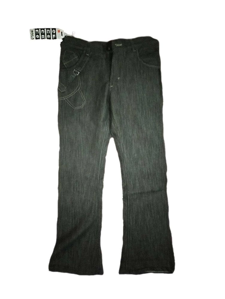 EMBROIDERED POCKET FLARED JEANS