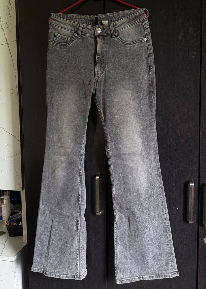 H&amp;M Grey Bootcut Jeans 🩶