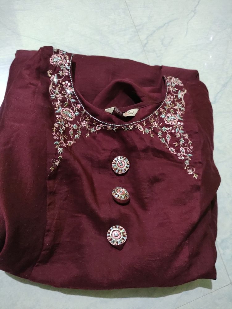 Women&#39;s Gown