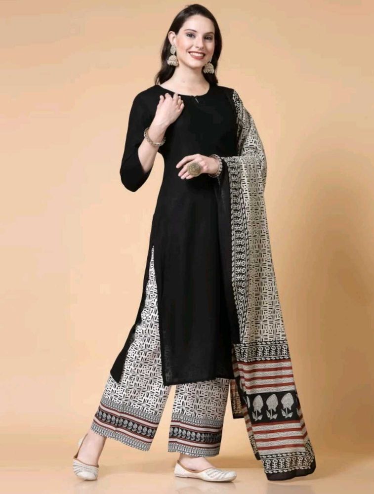 BLACK n WHITE kurtaset