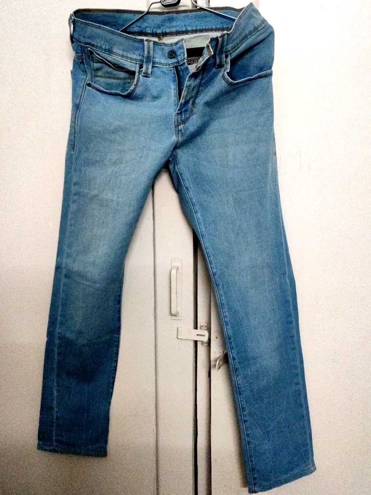 Light Wash Denim Jeans