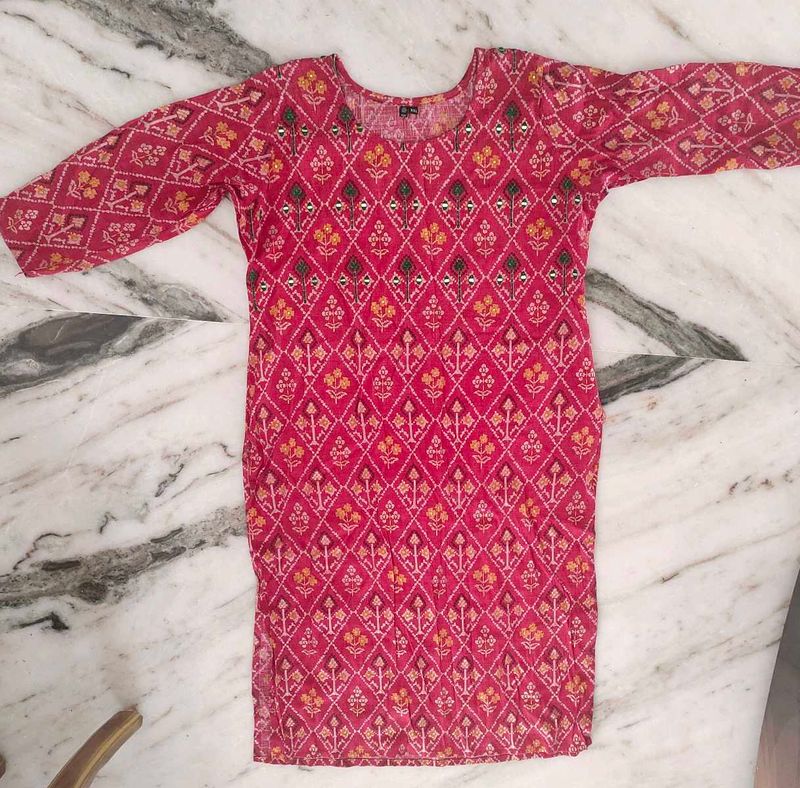 Red Kurta