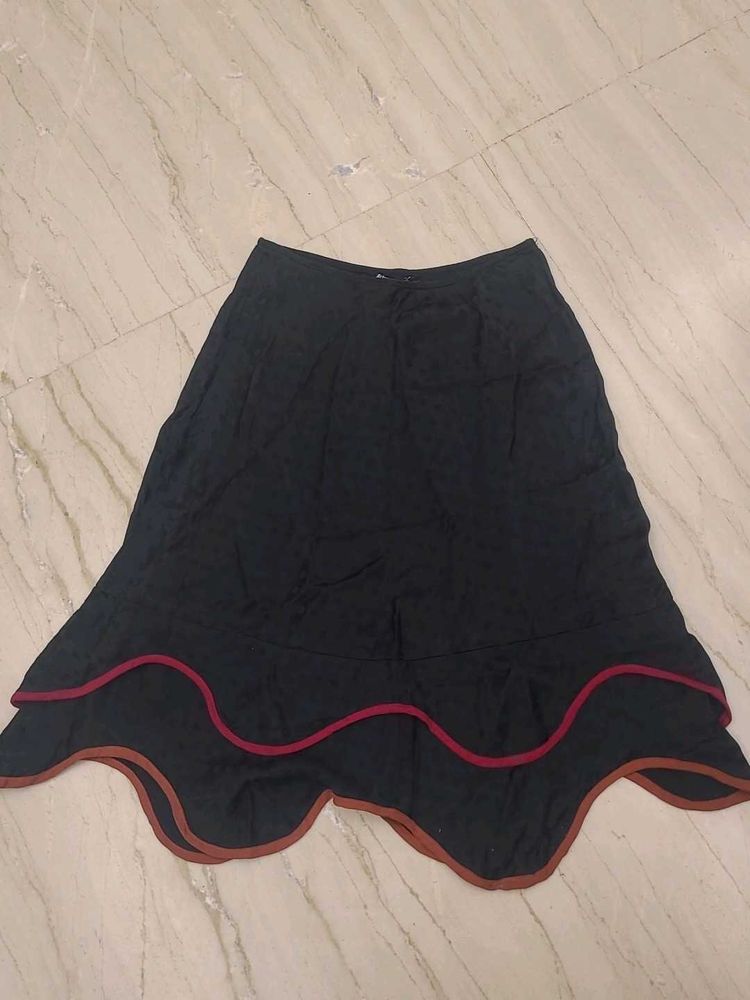 Asymmetrical Skirt NEW ❤️🖤