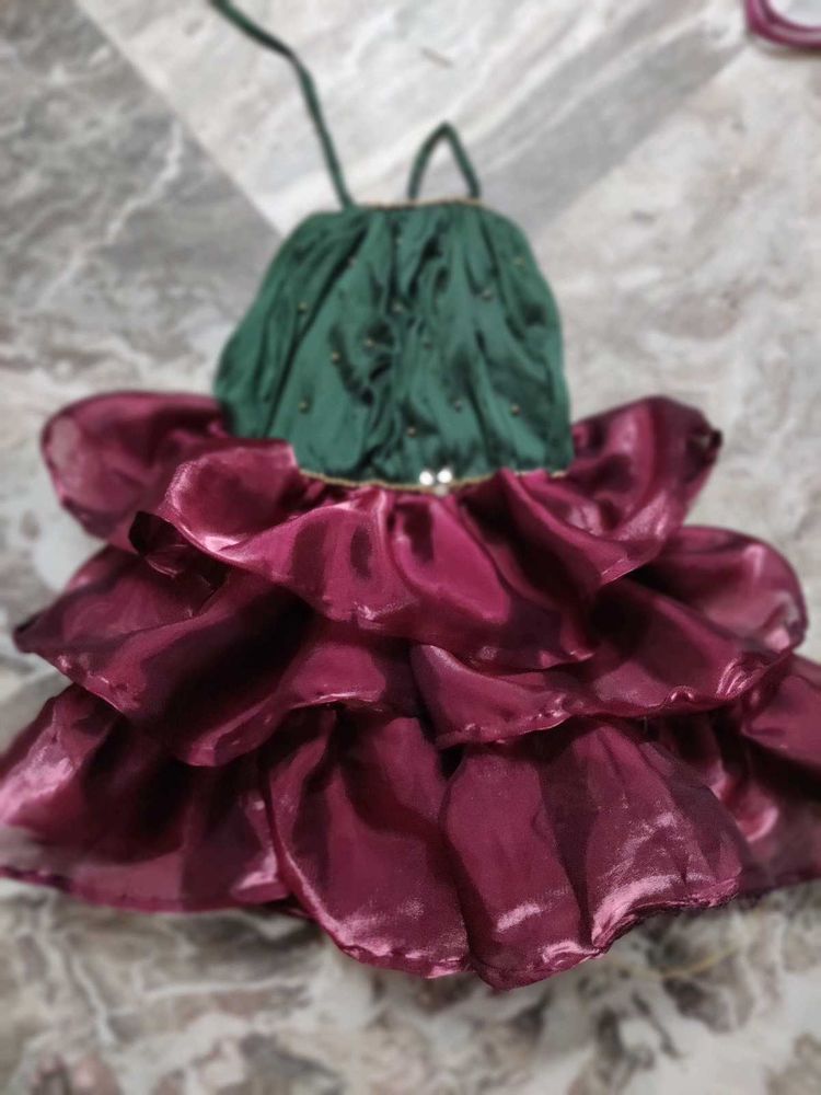 Elegant Green &amp; Maroon Clutch