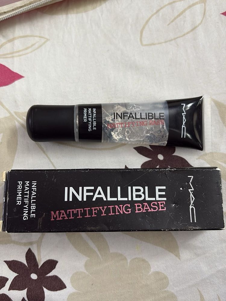 MAC Infallible Mattifying Base Primer