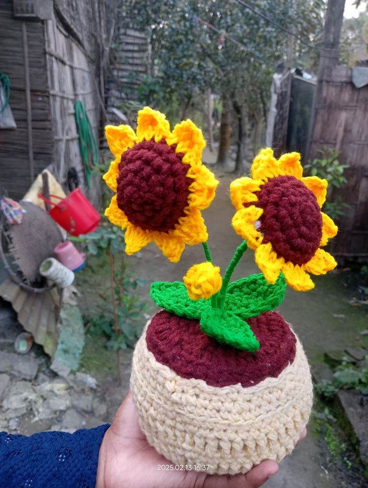 2 Crochet Sunflower 🌻 Pot In Size Big N Small
