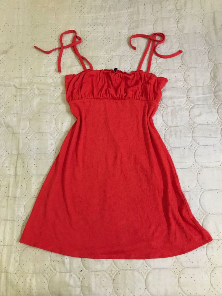 H&amp;M Divided Stretchy Short Dress Bust 34-36