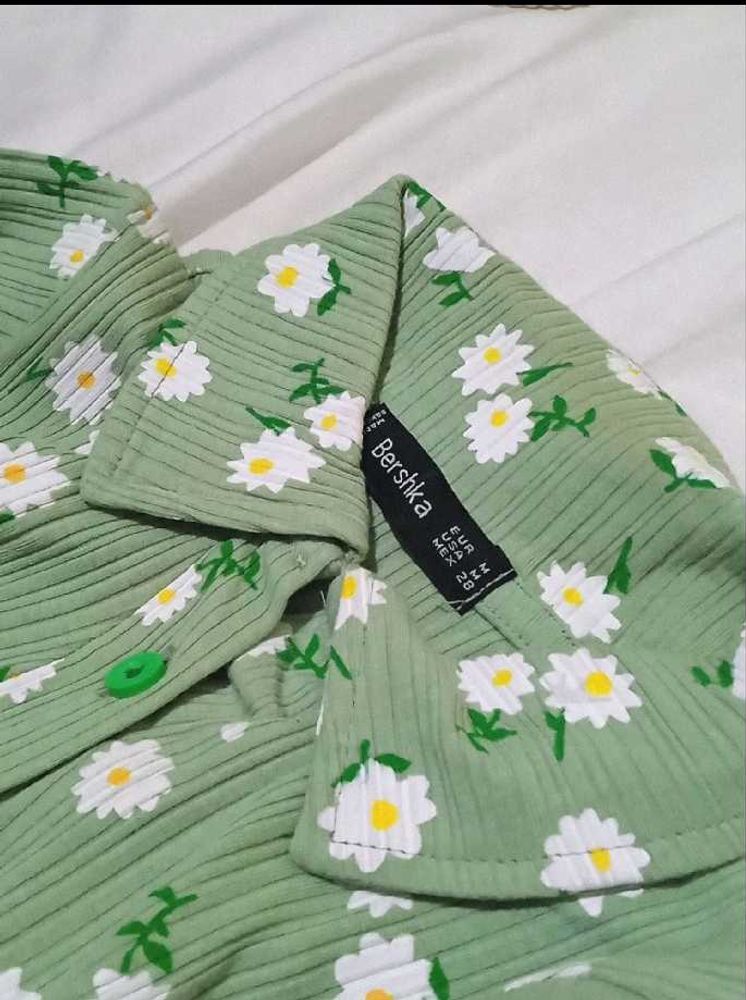 New Aesthetic Sage Green Daisy Shirt