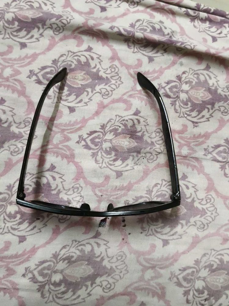 Classic Black Sunglasses