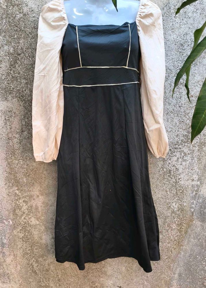 1.6.3 CUTE BLACK LONG DRESS
