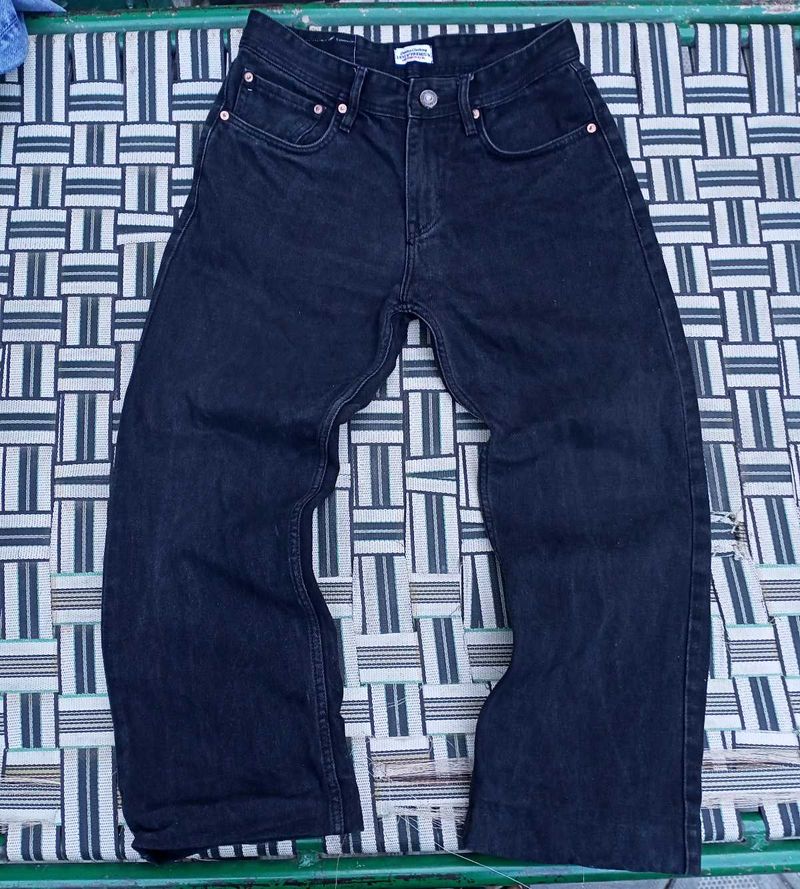Levi&#39;s Black Straight Leg Jeans