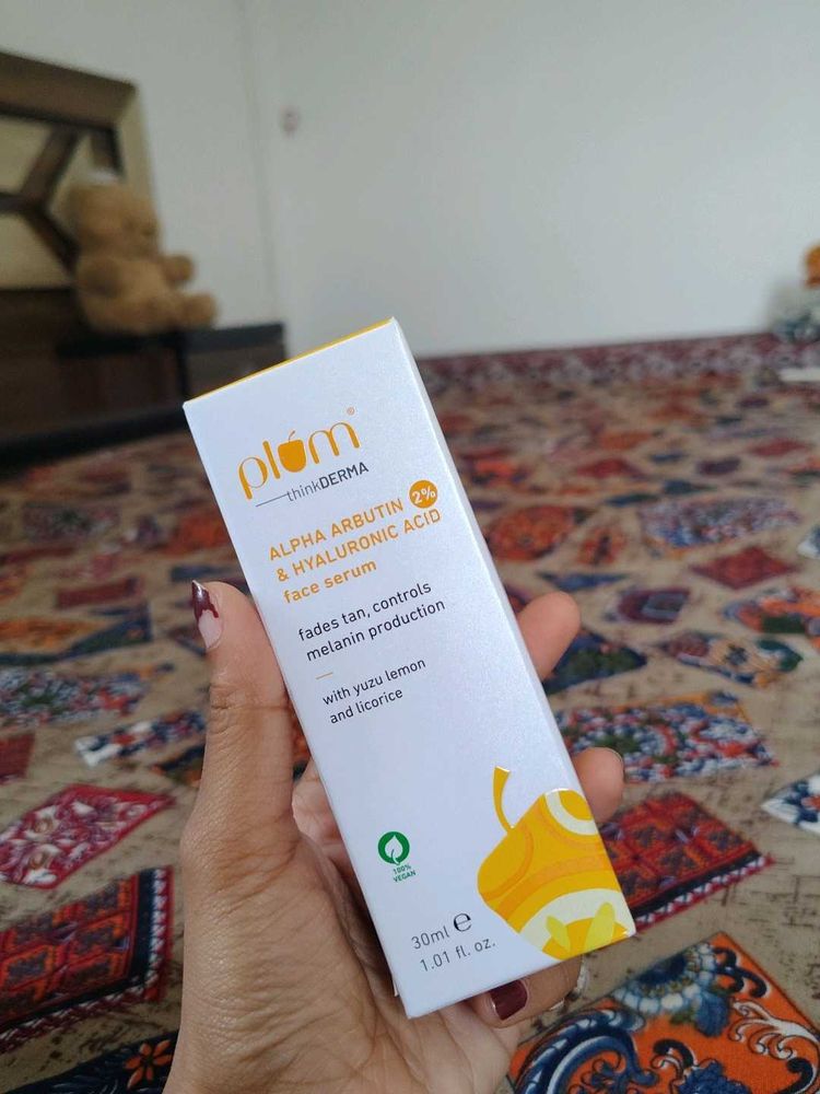 Sealed- ALPHA ARBUTIN &amp; HYALURONIC ACID face serum