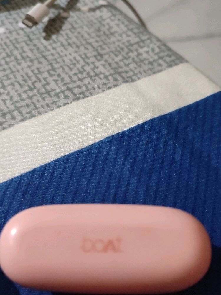 BOAT earpods Used