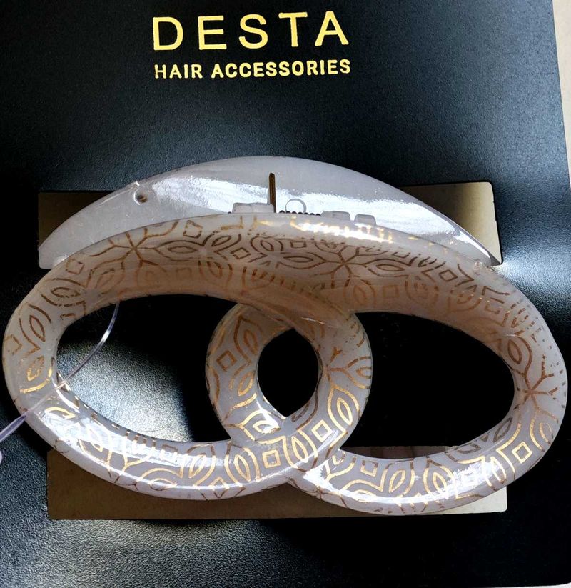 Desta Hair Claw Clip