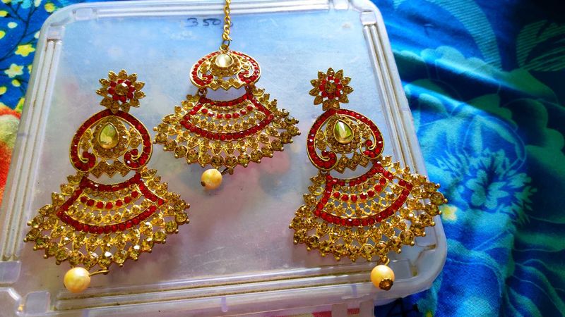 Red EARINGS &amp; MANGTIKA