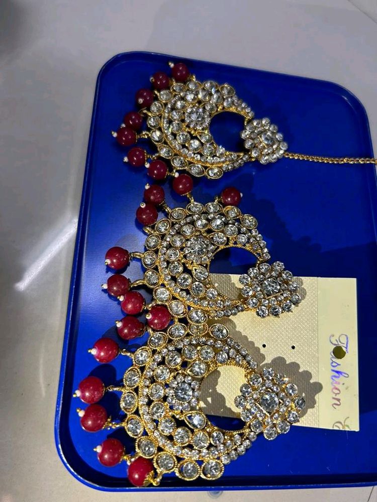 Earing And Mang Tika
