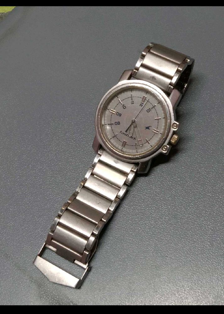 Fastrack Men’s Silver Stainless Steel Analog Watch
