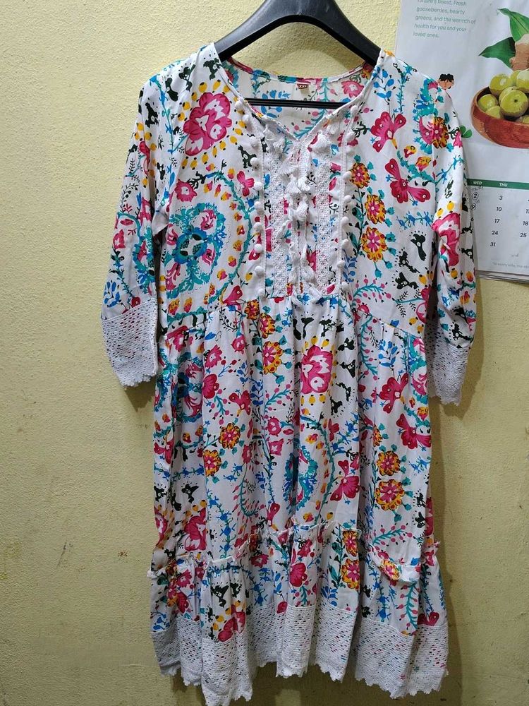 Floral Print Dress with Lace Trim