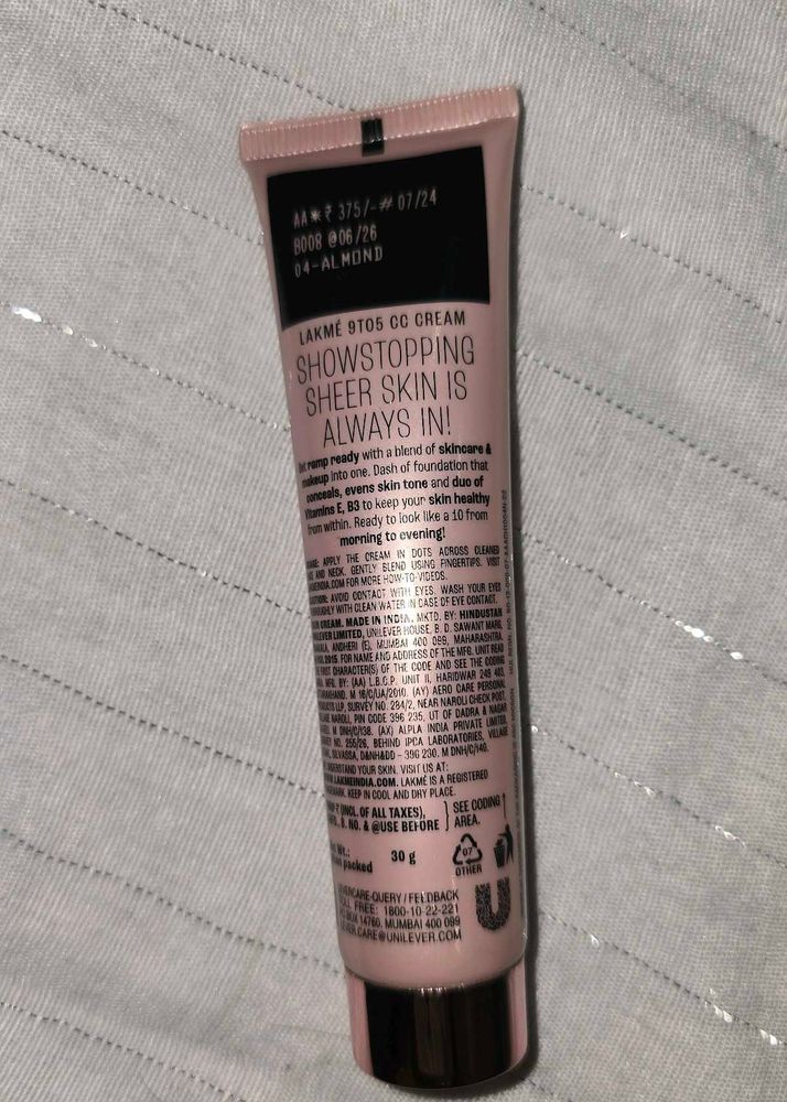 Lakme 9to5 CC Cream - Almond