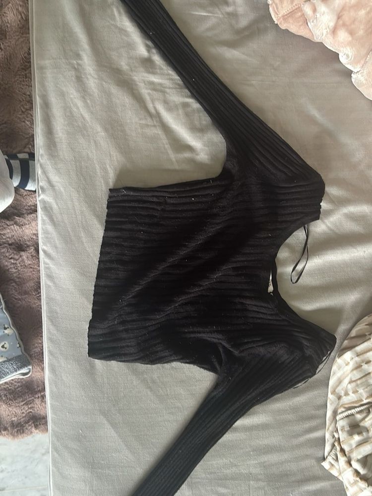 Black Long Sleeve Top