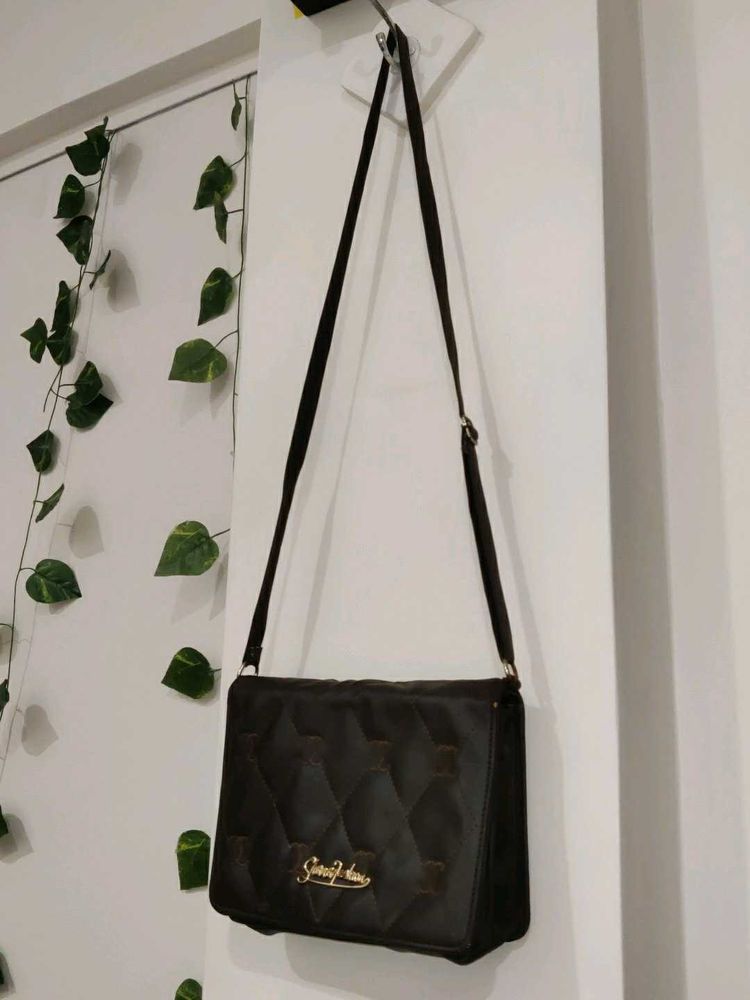 Classic Sling Bag