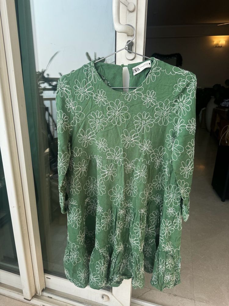 Green Floral Embroidered Dress (short)