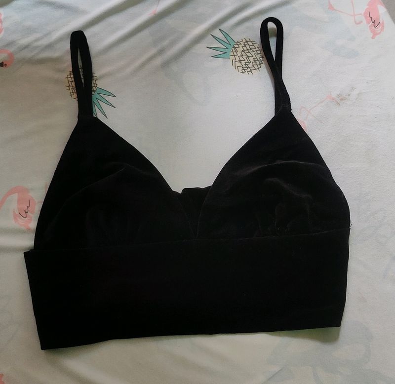 Sell 😱📢🔈Zara 2 Crop Top Like A New
