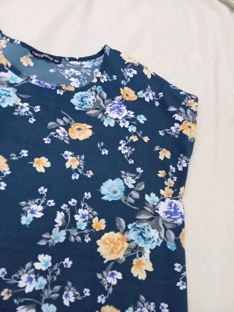 Terra Nova Floral Top