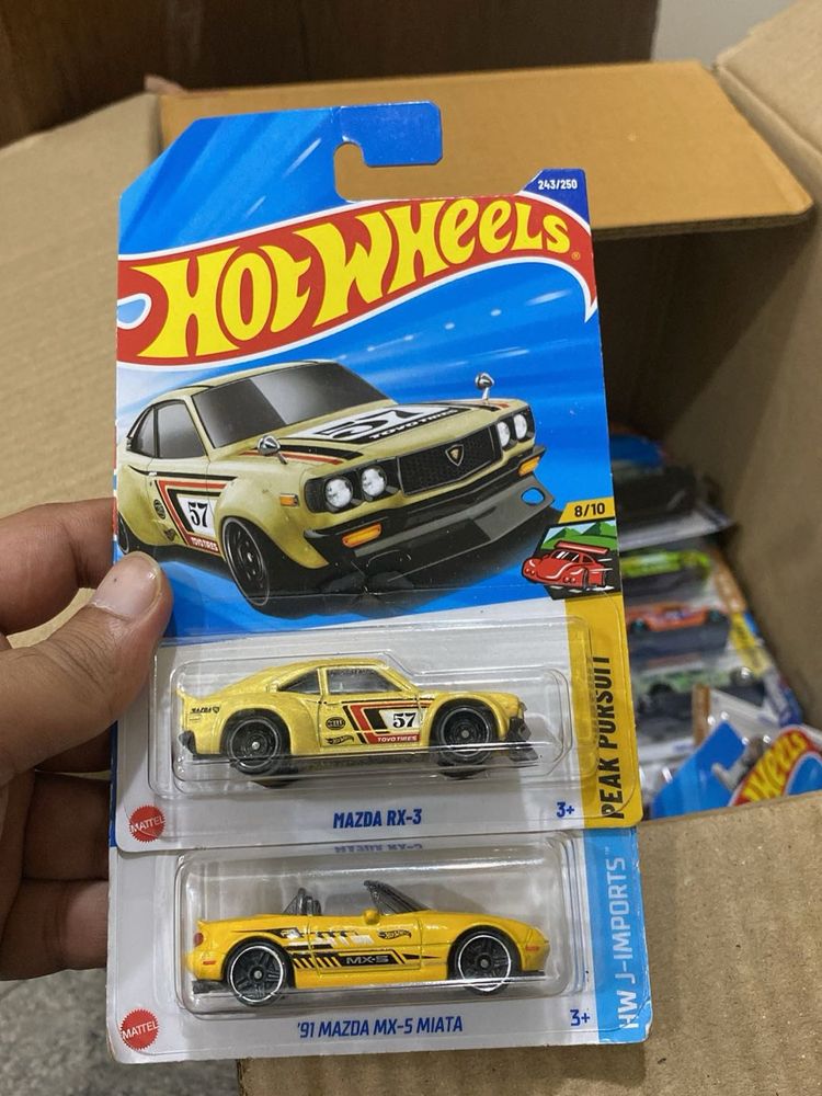 Hot Wheels Mazda RX-3 &amp; MX-5 Miata