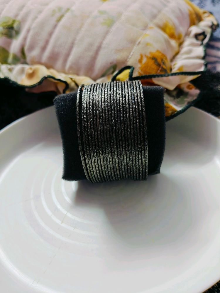 Elegant Metalic Bangles - Shimmer Finish