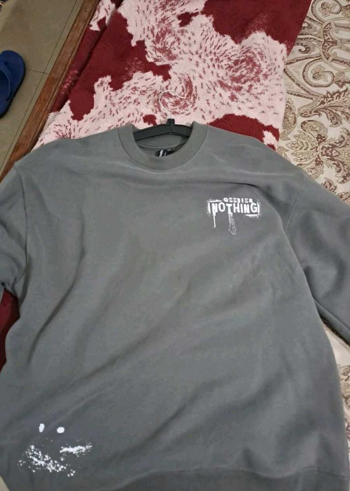 Oversized Graphic Sweatshirt