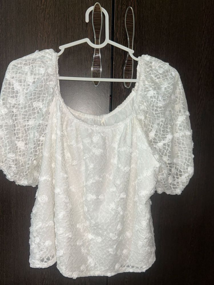 White Lace Puff Sleeve Top