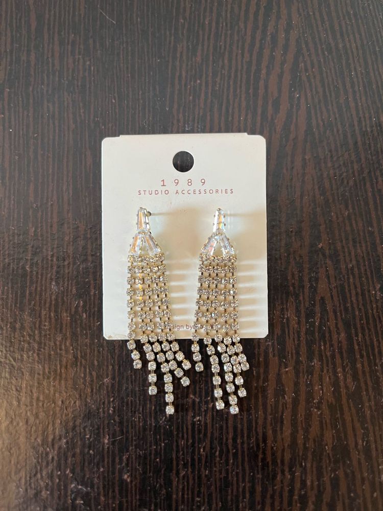 Dangling Rhinestone Earrings
